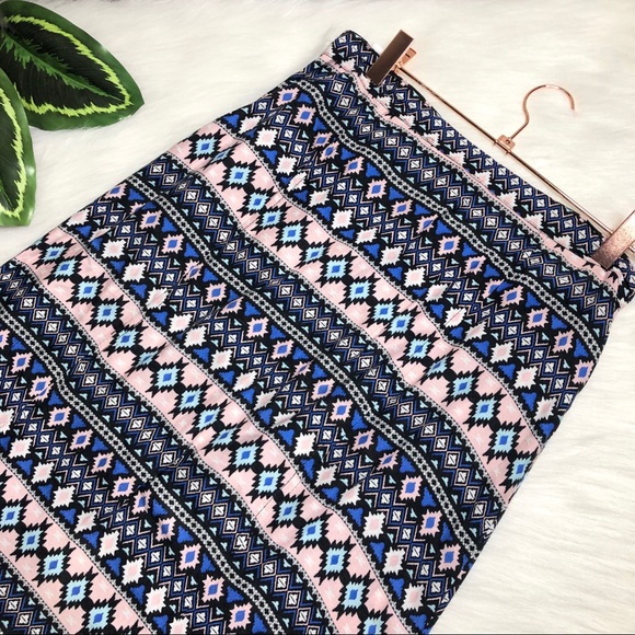 Front Slit Aztec Pattern Maxi Skirt - Picture 6 of 9